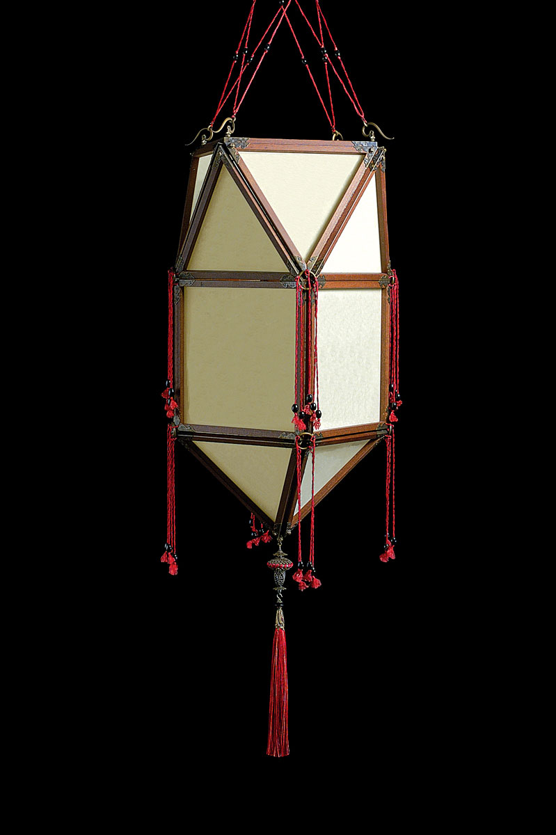 Fortuny Concubine Peonia plain silk lamp with wooden structure