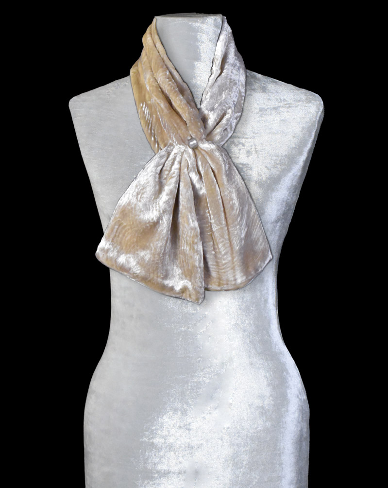 Fortuny furrowed velvet scarf with Murano glass beads