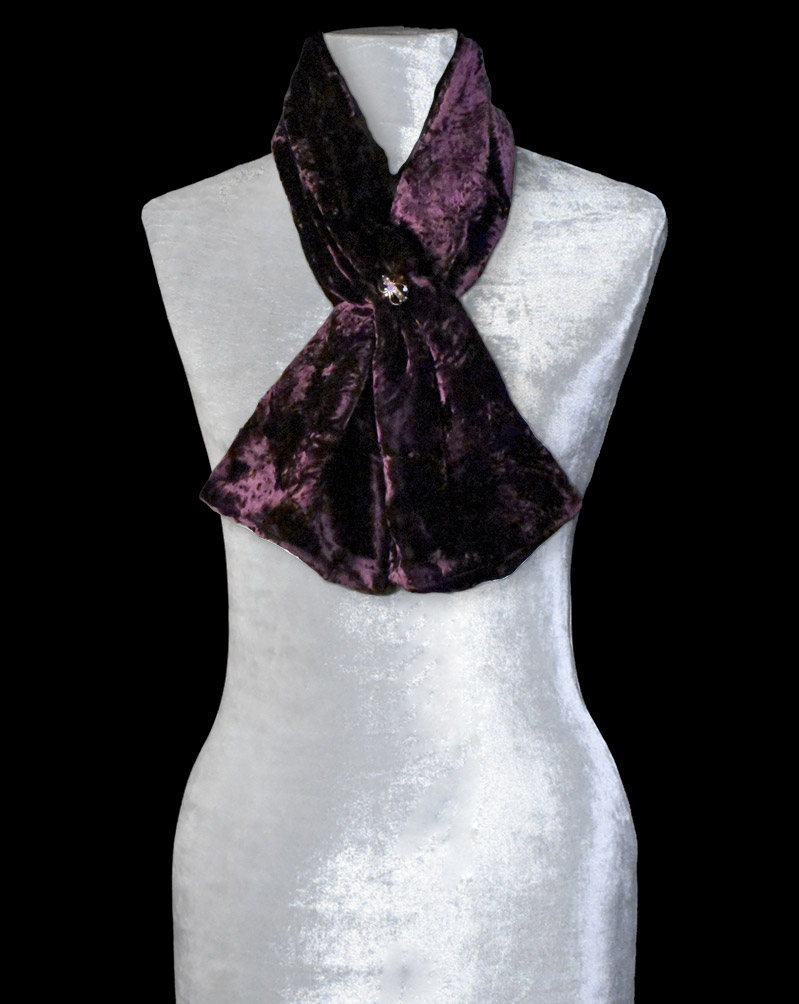Fortuny furrowed velvet scarf with Murano glass beads