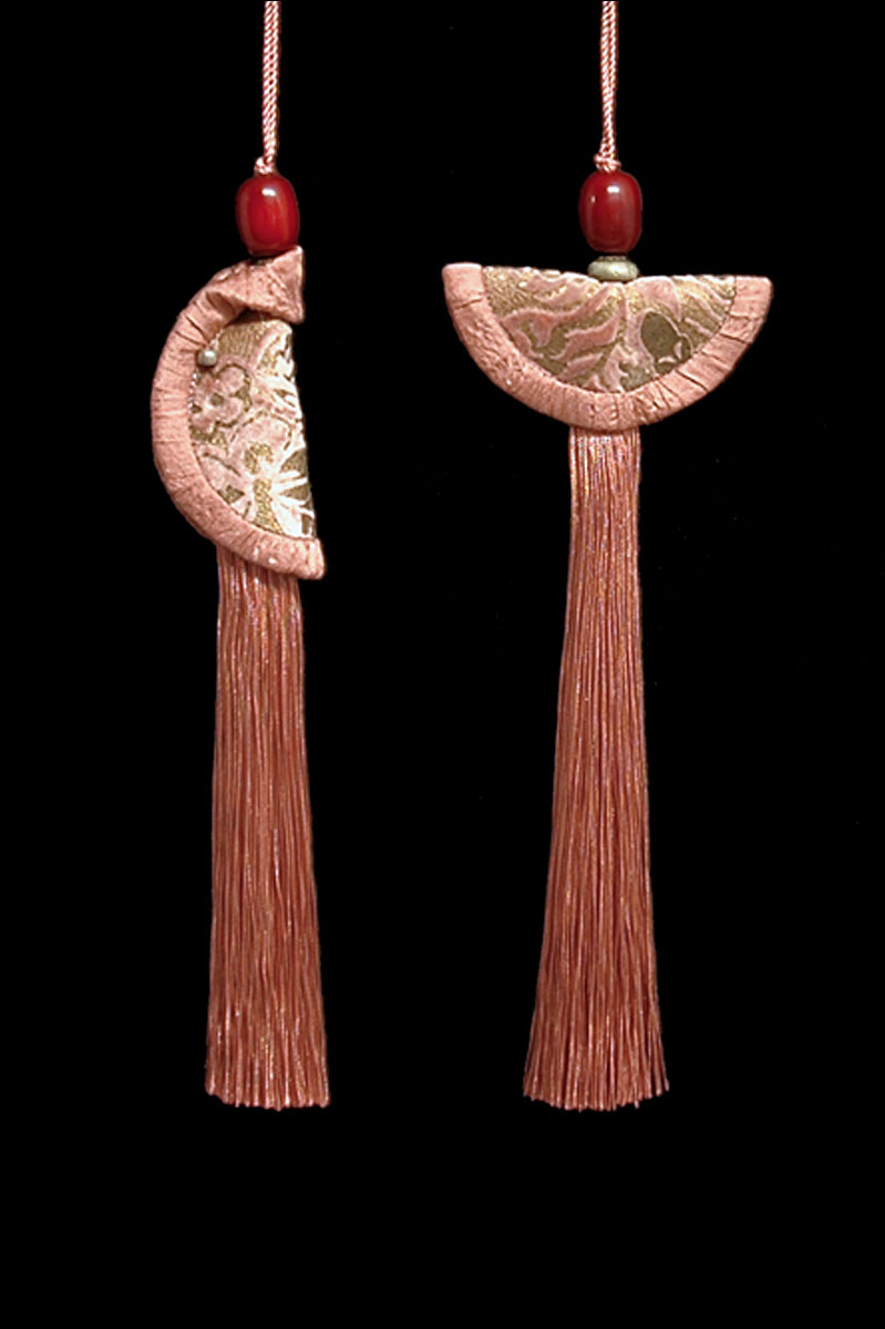 Couple de Glands de clés - pompons Geisha et Samurai de Venetia Studium en brun liège